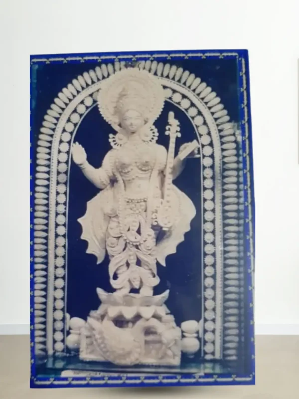 shola saraswati art work/saraswati shola statue