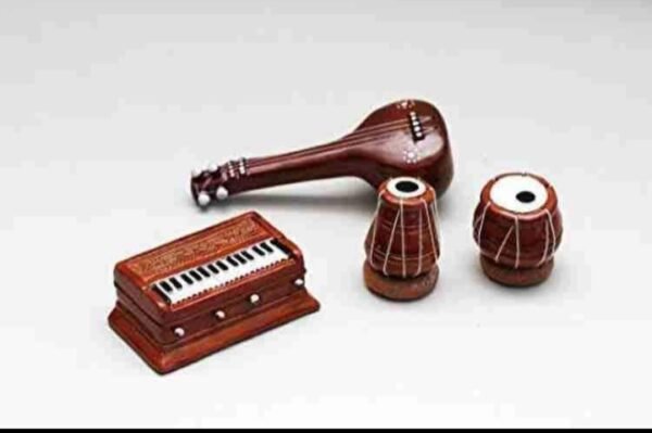 Clay Handicrafts Musical Instruments Showpiece