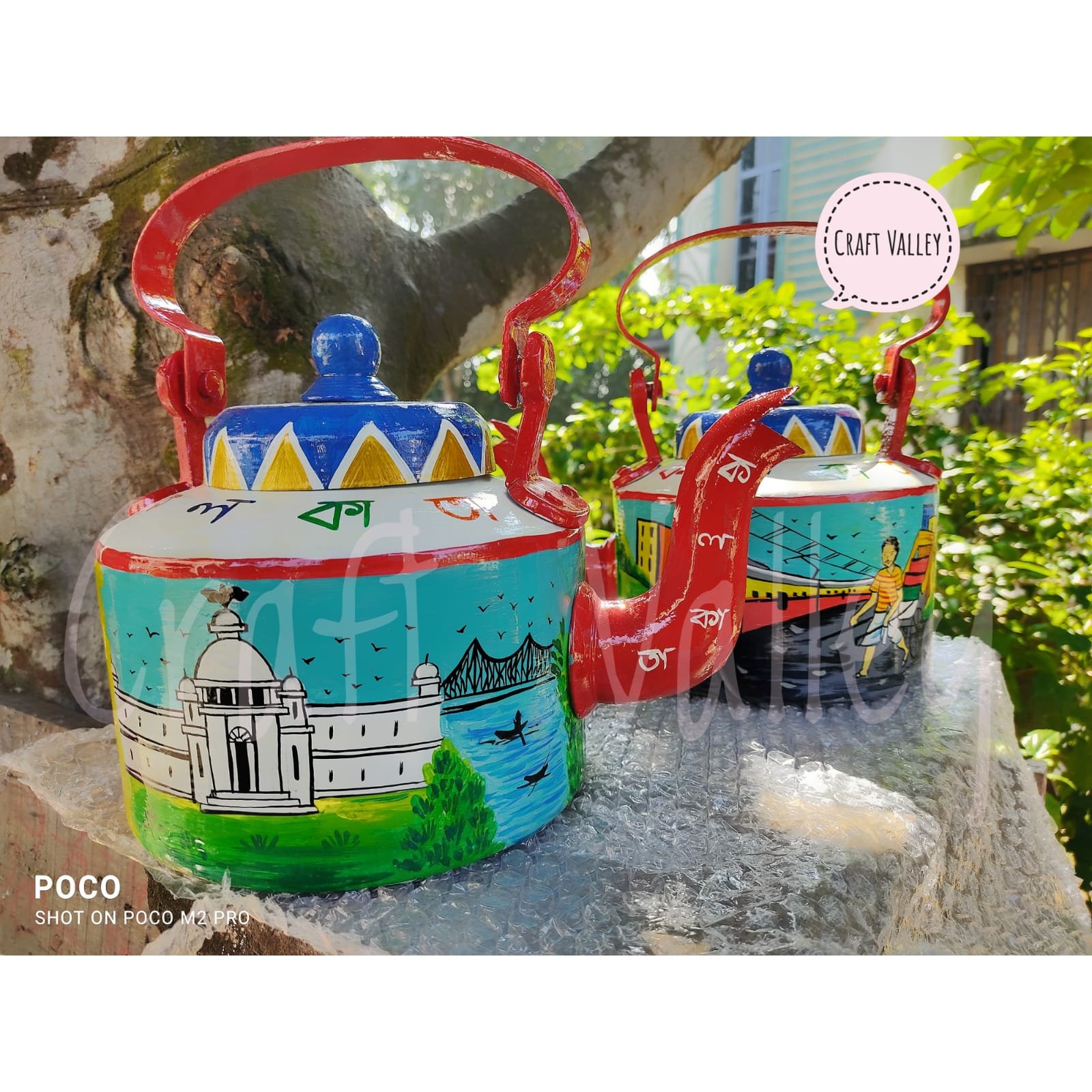 Kolkata Theme Hand Painted Kettle Set of Two